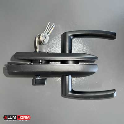 دستگیره فرودگاهی پارتیشنی